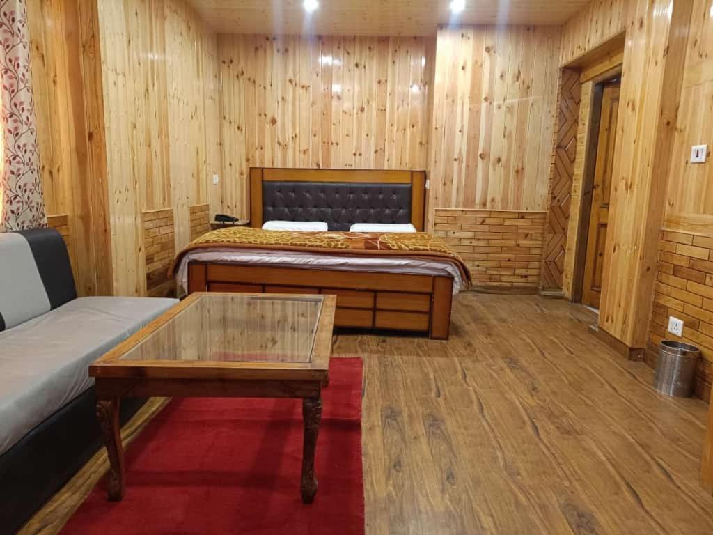 Krishna Vaas Hotel Shimla Exterior photo